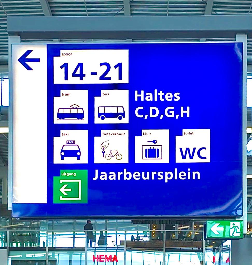 Salida hacia la Municipalidad